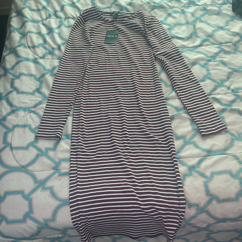 Forever 21 stripes dress,size S,burgundy and white